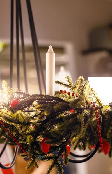 Різдвяний вінок зі свічкою — стокове фото