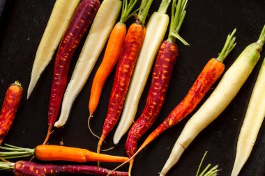 Farklı renkli havuç