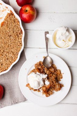 Elmalı dondurma ve dondurma.