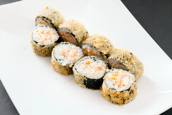 Sushi saboroso na placa — Fotografia de Stock