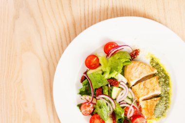 Sebzeli tavuk göğsü