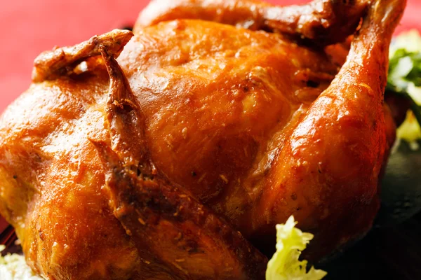 美味的烤的鸡νόστιμο ψητό κοτόπουλο — Φωτογραφία Αρχείου