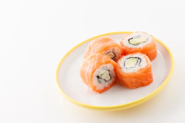 Smaczne sushi na talerzu — Zdjęcie stockowe