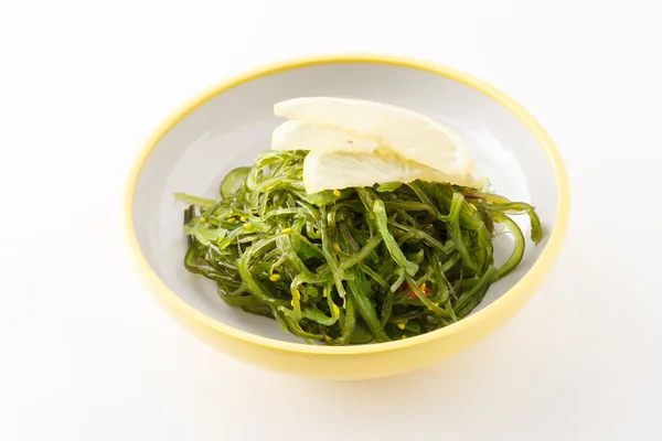 Японский салат Чука Вакаме — стоковое фото