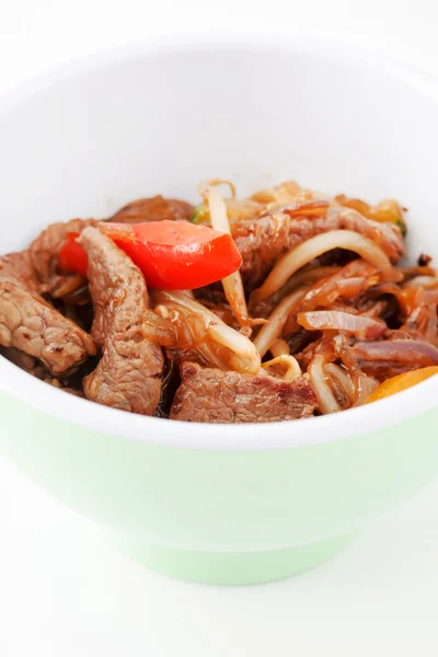 Noodle with meat and vegetables — Stock Photo, Image