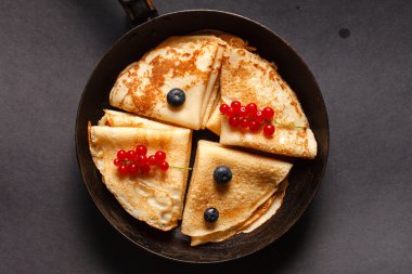 çilek ile Pancakes