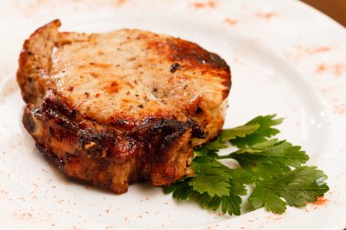 Dereotu ile ızgara et