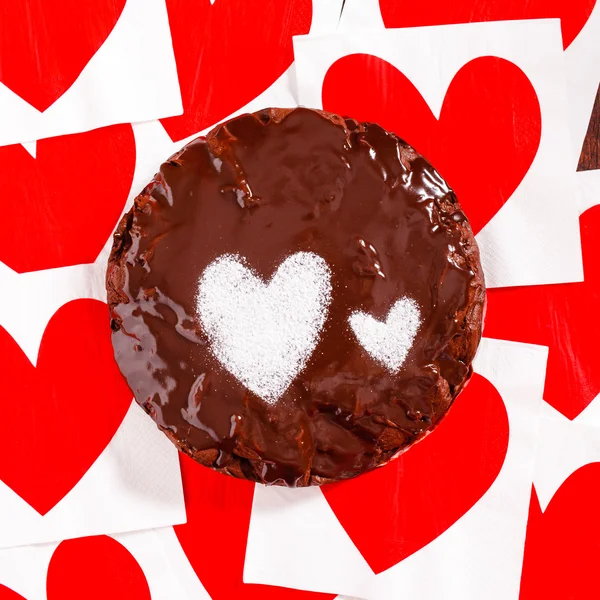 Gâteau au chocolat pour la Saint-Valentin — Photo