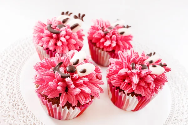 Engraçado crianças cupcakes — Fotografia de Stock