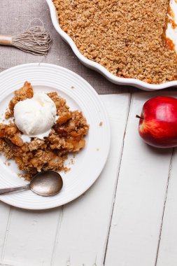 Elmalı dondurma ve dondurma.