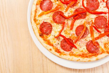 Biberli Pizza masada