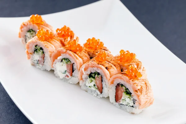 Sushi mit Thunfisch und Kaviar — Stockfoto