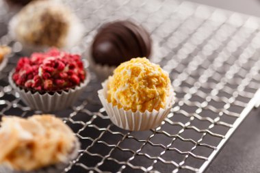 çikolata şekerleme