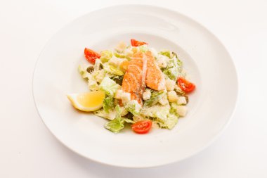 Somonlu Sezar salatası