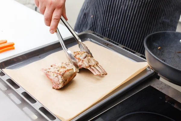 Gebakken lamskoteletten — Stockfoto