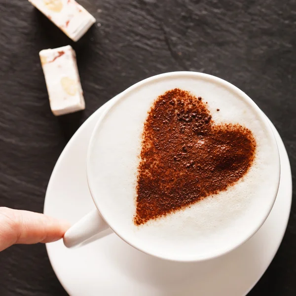 St. Valentine's dag cappuccino — Stockfoto