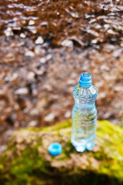 Botella de agua limpia — Foto de Stock