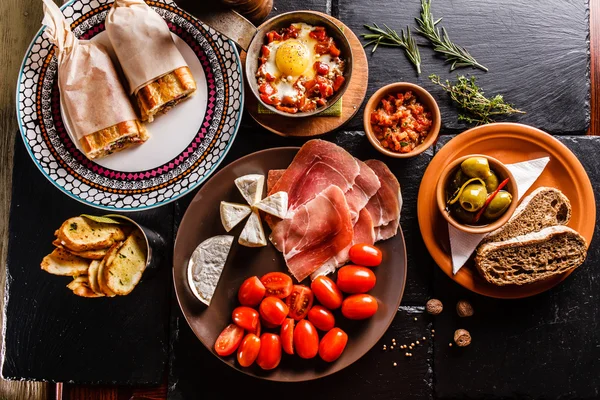 Cena spagnola cucinata — Foto Stock