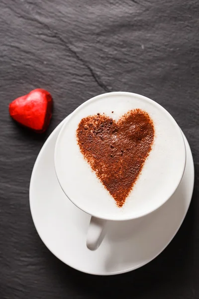 Cappuccino met hart — Stockfoto