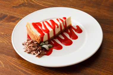 çilek soslu Cheesecake