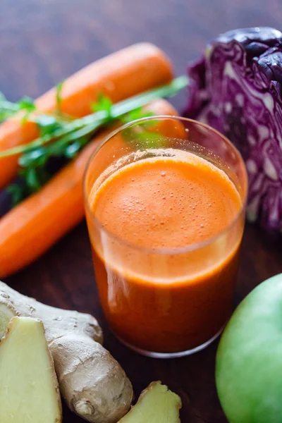 Friska grönsaker smoothie — Stockfoto