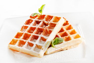 Belçika waffle nane ile