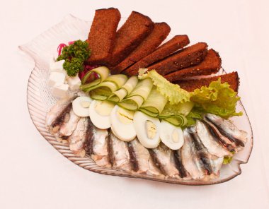 Ringa balığı ile Rus meze