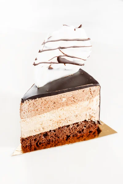 Gâteau au chocolat isolé — Photo