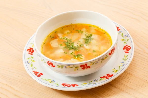 Sopa vegetariana na tigela — Fotografia de Stock