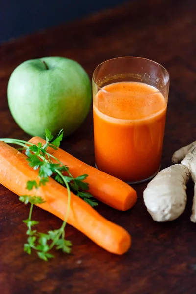 Friska grönsaker smoothie — Stockfoto