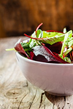 taze salata yaprakları