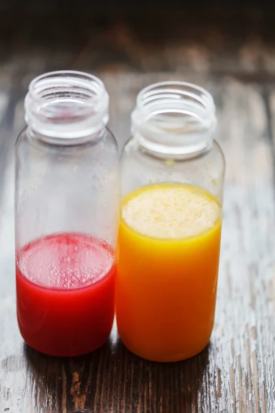 Frischer Saft im Glas — Stockfoto