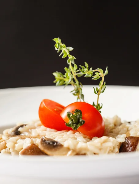 Risotto with mushrooms close up — Stock Photo, Image