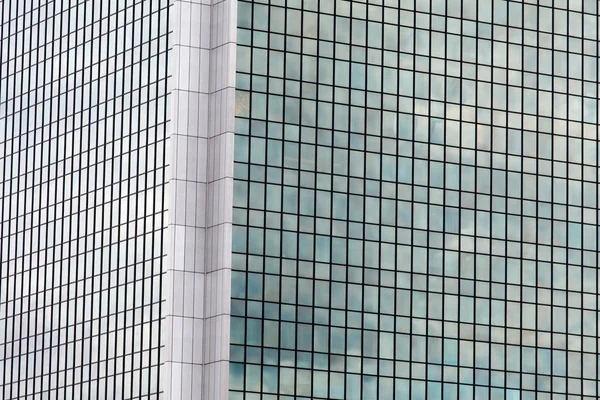 Building with glass windows — Stock Photo, Image