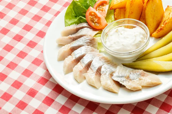 Tasty herring with vegetables — Stock Photo, Image