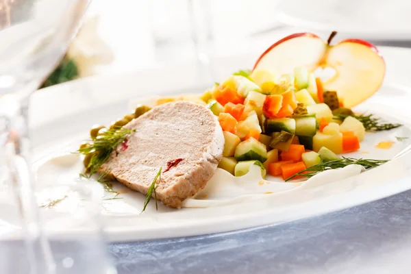 Foie gras pate with salad — Stock Photo, Image