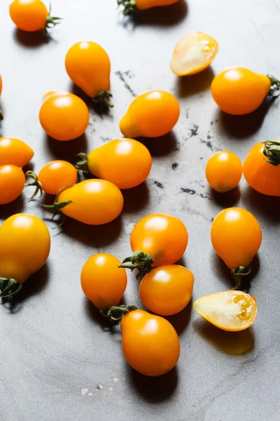 Tomates amarelos frescos — Fotografia de Stock