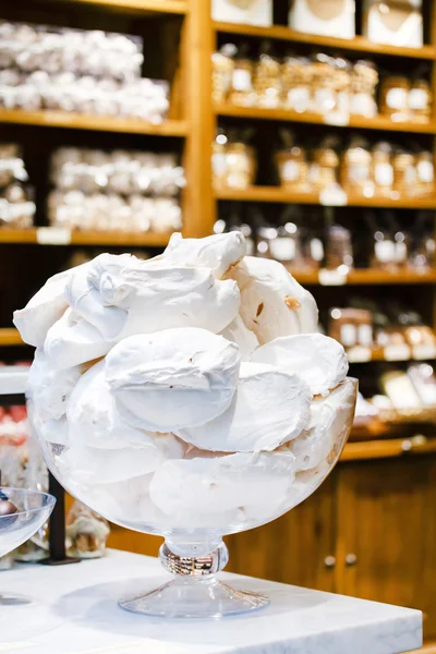 Balcão da loja de doces — Fotografia de Stock