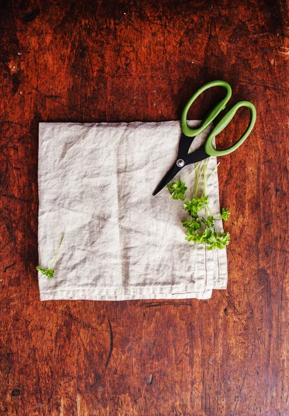 Scissors on the kitchen towel — Stock Photo, Image