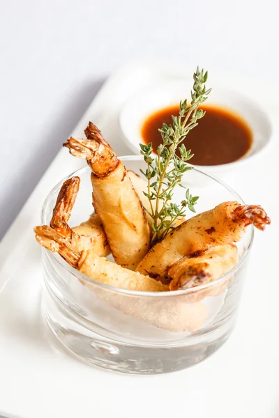 Fried shrimps on table — Stock Photo, Image