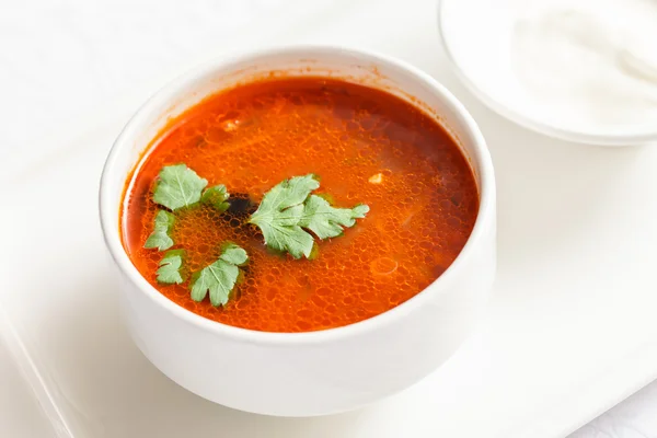 Tomatensuppe in Schüssel — Stockfoto