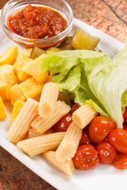 meze Mısır ve domates ile