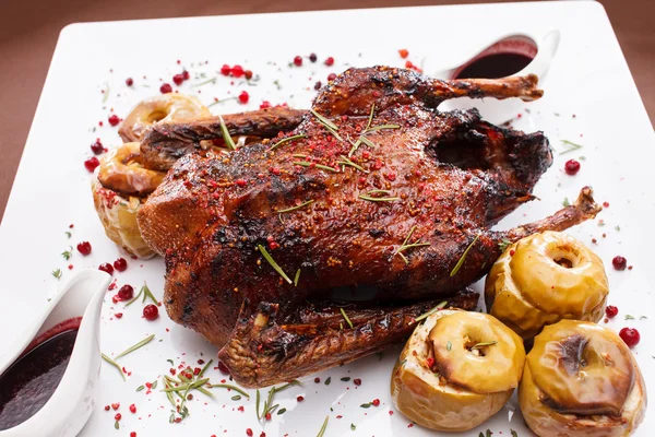 Christmas roast goose — Stock Photo, Image