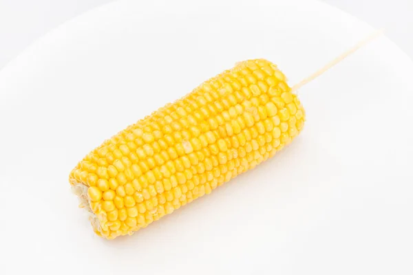Rostad majs på vit — Stockfoto