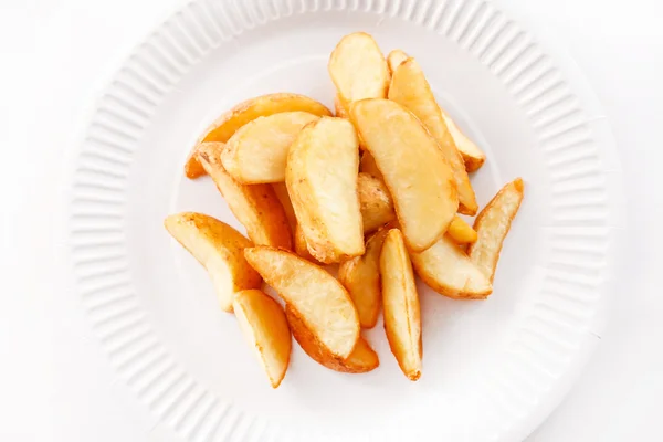 Batatas fritas no prato — Fotografia de Stock