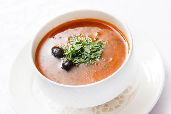 Suppe Soljanka in Schüssel — Stockfoto