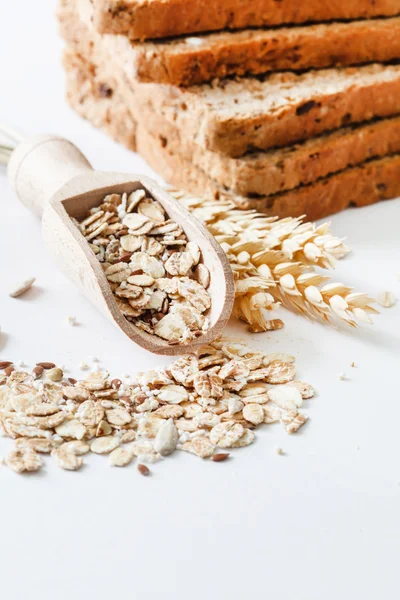 Muesli avec amarante sur blanc — Photo