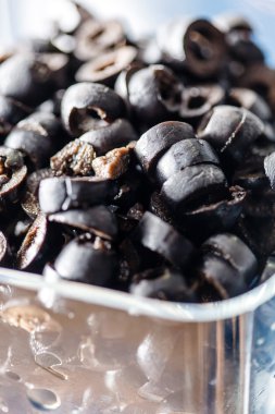 Kutusunda Siyah Zeytin