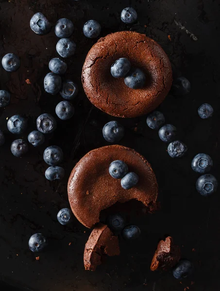 巧克力蛋糕蓝莓 — 图库照片