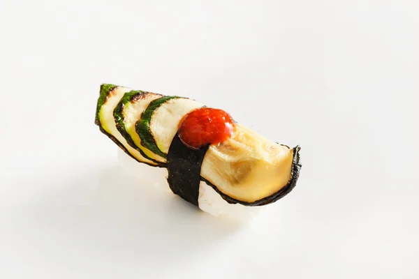 Vegetarisk nigiri med zucchini — Stockfoto